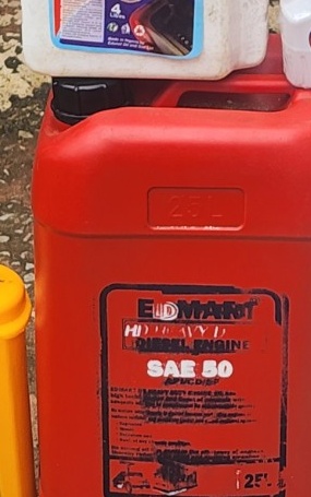 Edmart SAE 50 red 25 litre container